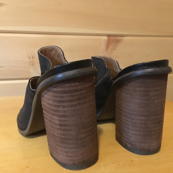 Kelsi Dagger Brooklyn Leather Slide - Picture 4 of 5